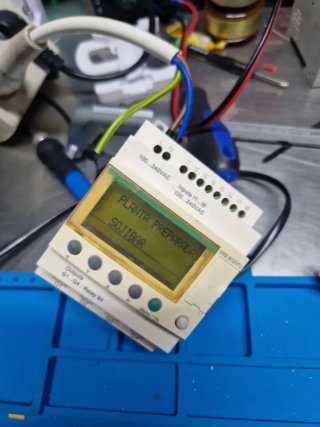 Schneider Electric SR2 B121FU