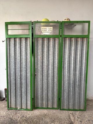 Puerta de garaje metálica