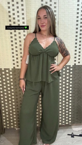 Conjunto tachuelas verde