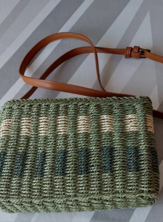 Bolso rafia verde y beige