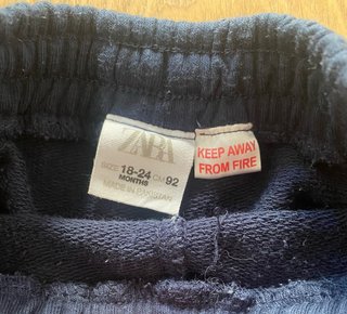 Peto de pana azul claro para bebé