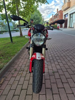 Ducati Monster 1100 EVO