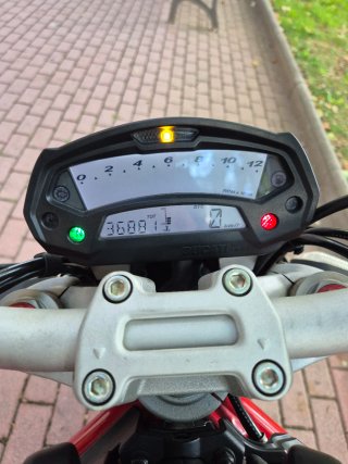 Ducati Monster 1100 EVO