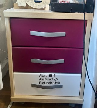 Armario juvenil, estantería, mesita y cajonera