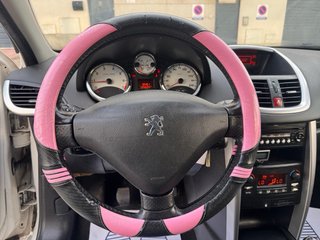 Peugeot 207 2007 130.000km pegatina c gasolina