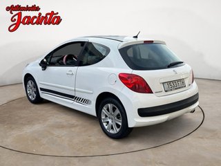 Peugeot 207 2007 130.000km pegatina c gasolina