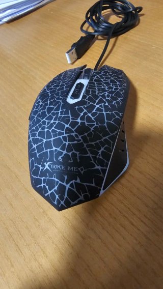 Ratón Gamer Negro y Rojo