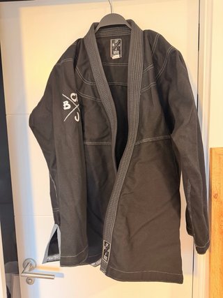 Kimono BJJ Negro con Cinturón Blanco A3