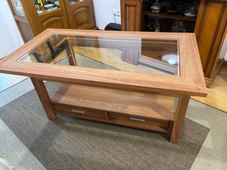 Mesa de centro madera y cristal,elevable.