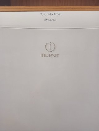 Frigorífico Indesit Total No Frost A+ 190 cm