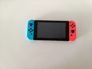 Nintendo Switch Azul/Rojo Completa