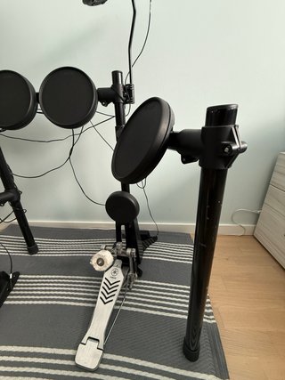 Batería Electrónica Yamaha DTX con módulo de bombo