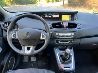 Renault Grand Scenic 2011