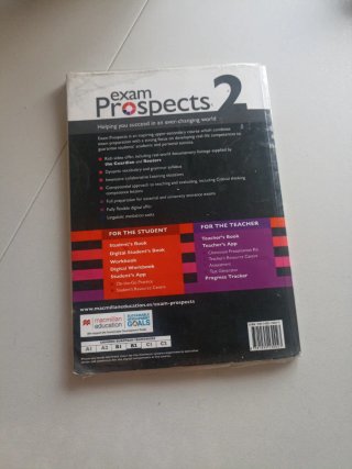 EXAM PROSPECTS 2 Student's book: libro de texto...