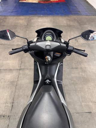 Yamaha NMAX 125 - 2017 Gris