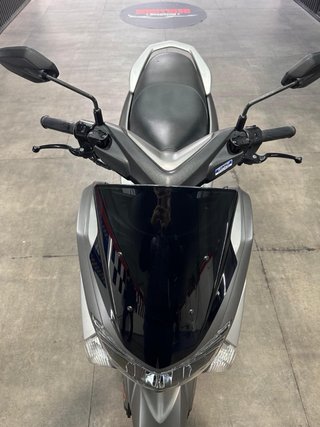 Yamaha NMAX 125 - 2017 Gris