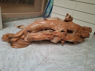 Escultura artesanal Pantera tallada en Madera
