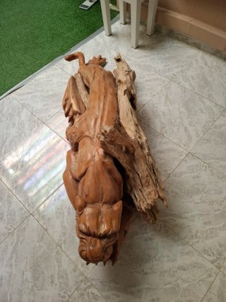 Escultura artesanal Pantera tallada en Madera