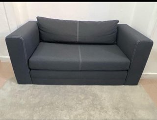 Cómoda/Mesitas de noche Ikea madera y Sofá cama