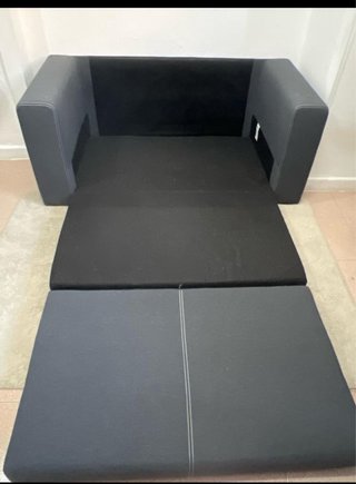 Cómoda/Mesitas de noche Ikea madera y Sofá cama