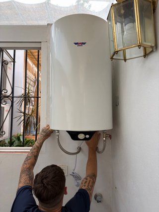 INSTALAMOS AIRES ACONDICIONADOS TERMOS ELECTRICOS