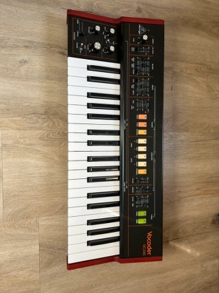 Behringer VC-340 Vocoder Sintetizador