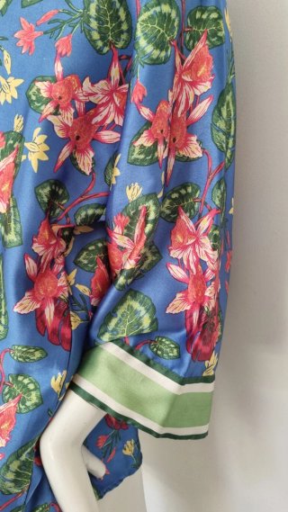 Kimono Sfera gasa floral talla única.