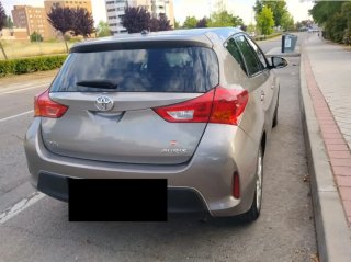 Toyota Auris 2014