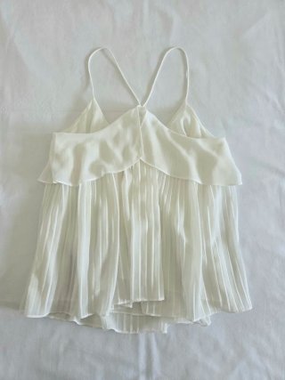 Top blanco plisado de tirantes | Massimo Dutti