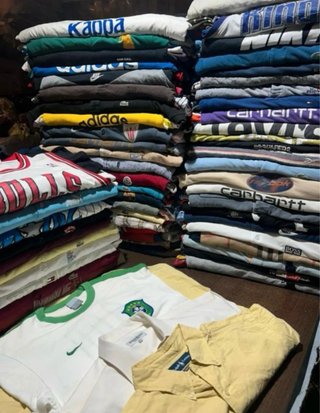 Lote Ropa Vintage Variada A 7.5€ la unidad mas iva
