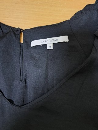 Blusa Easy Wear Negra Talla M