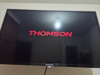 Televisor Thomson Negro