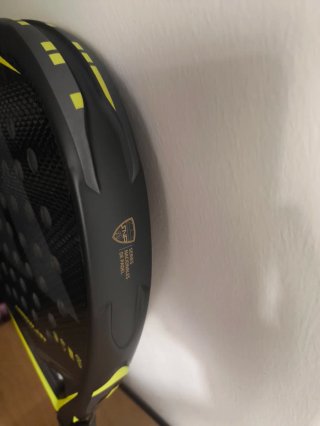 Pala Adidas Arrow Hit Carbon nueva a estrenar
