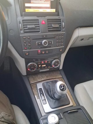 Mercedes-Benz Clase C350  2011 en perfecto estado