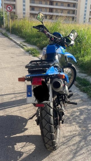 Moto Yamaha XT 600 Azul - Arranque Electrónico