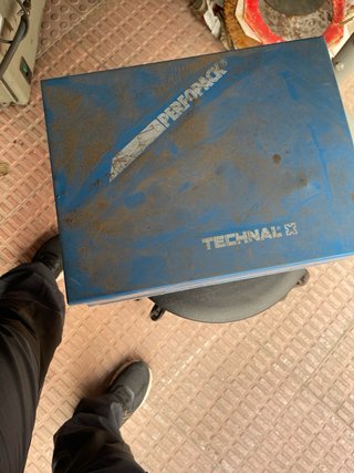 Máquina para aluminio