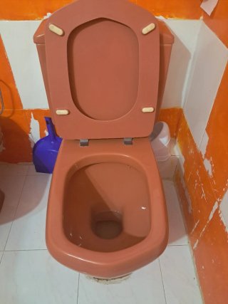 Mueble de baño con lavabo y armario