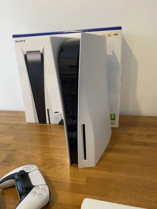 PS5 como nueva + 2 mandos + juegos, auriculares