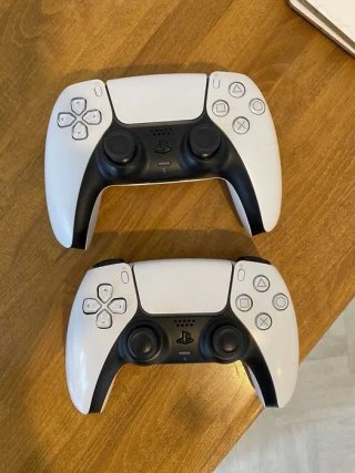 PS5 como nueva + 2 mandos + juegos, auriculares