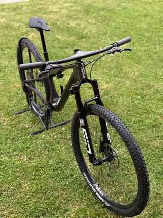 Bicicleta Unno Horn Race Talla S2