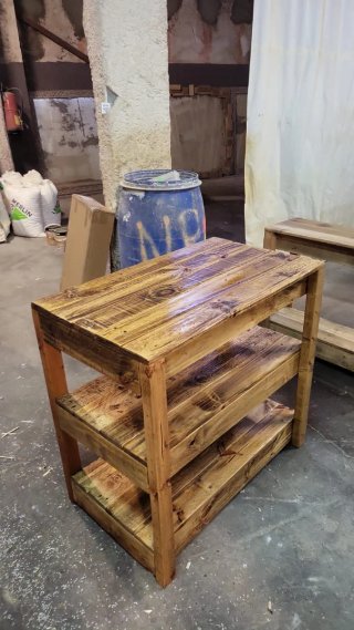 Mueble de baño madera reciclada y piedra