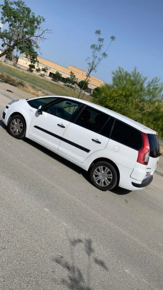 Citroen Grand C4 Picasso 2011