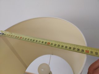 LAMPADA DA TERRA PER SOGGIORNO CON BASE E LUCE APPLICATA