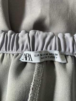 Falda larga gris Zara