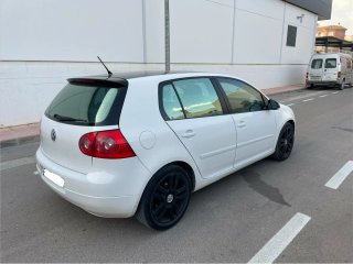 VOLKSWAGEN GOLF 5 1.9TDI 105CV 5 VELOCIDADES