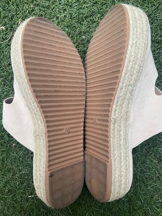Sandalias Chic Vision Beige Mujer