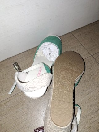 Zapatillas Pink Desert verdes y beige