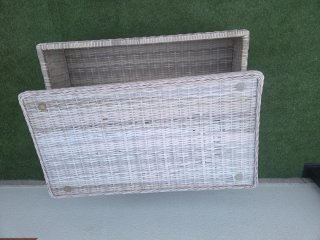 Mesa de centro elevable de mimbre