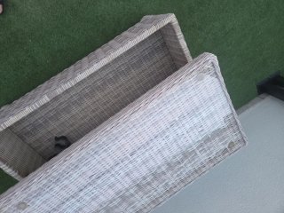 Mesa de centro elevable de mimbre