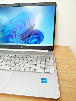 Portátil HP i5 8GB 250GB SSD